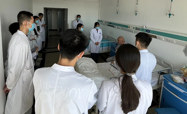 图片 2.jpg 图片 2.jpg