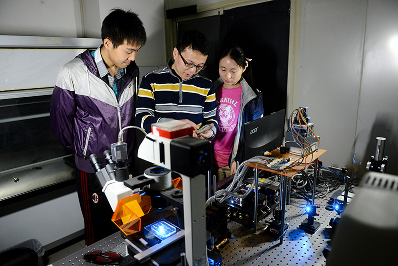 微纳医学1new.jpg